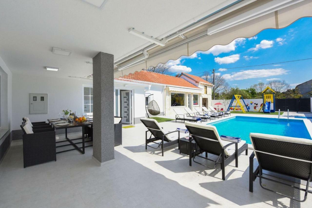 Villa Mare - With Heated Pool Zadar Buitenkant foto